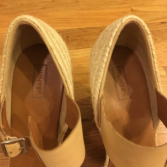 Hunter Wedges Size 9.5 - Picture 6 of 7